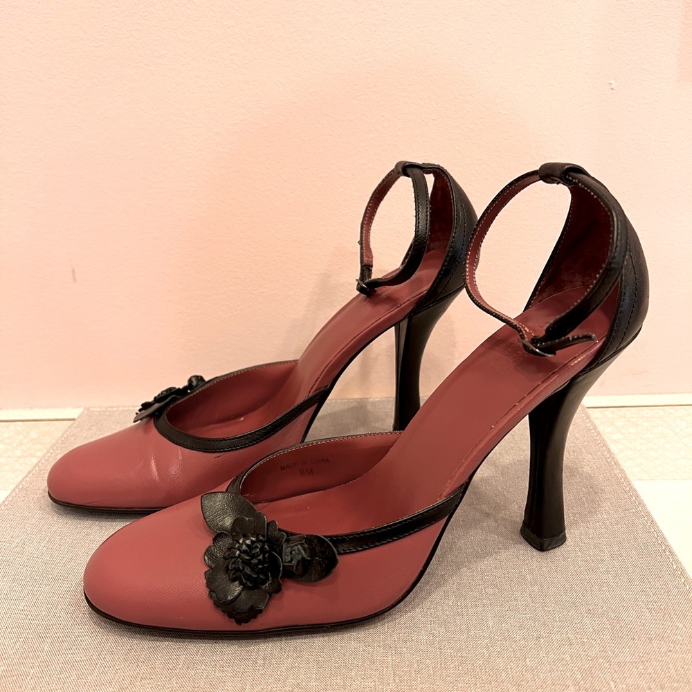 Guess dusty rose ankle strap heels